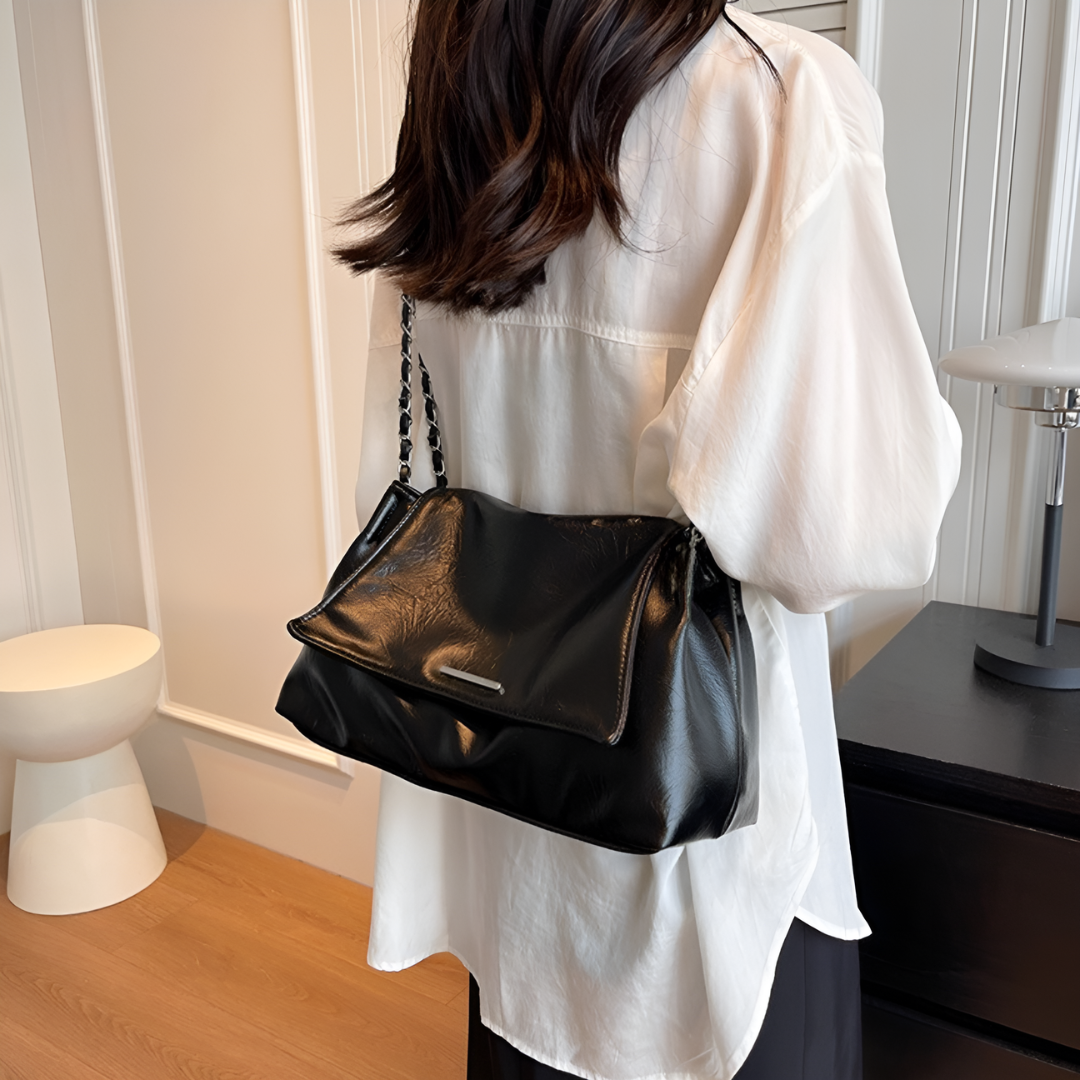 Renée Soft Chain Shoulder Bag