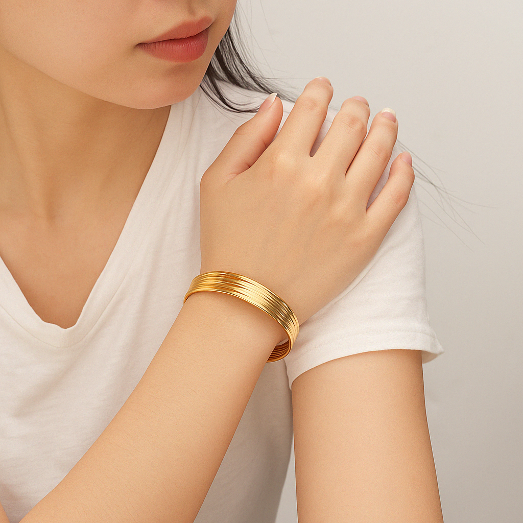 Solaris Ridge Cuff