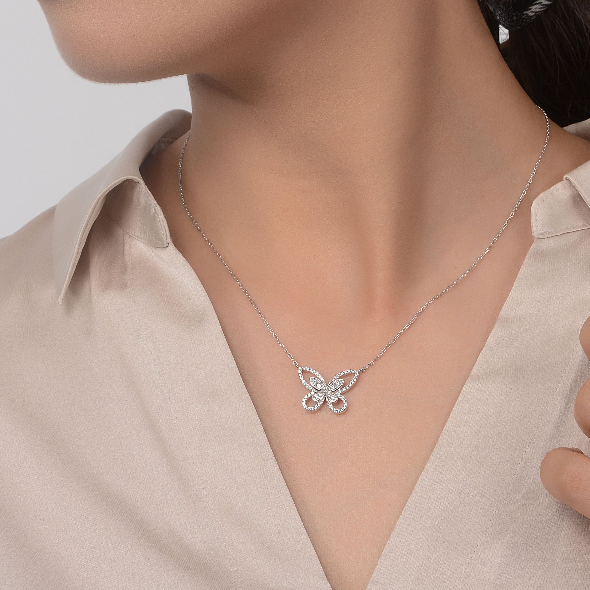 Dainty Butterfly Necklace