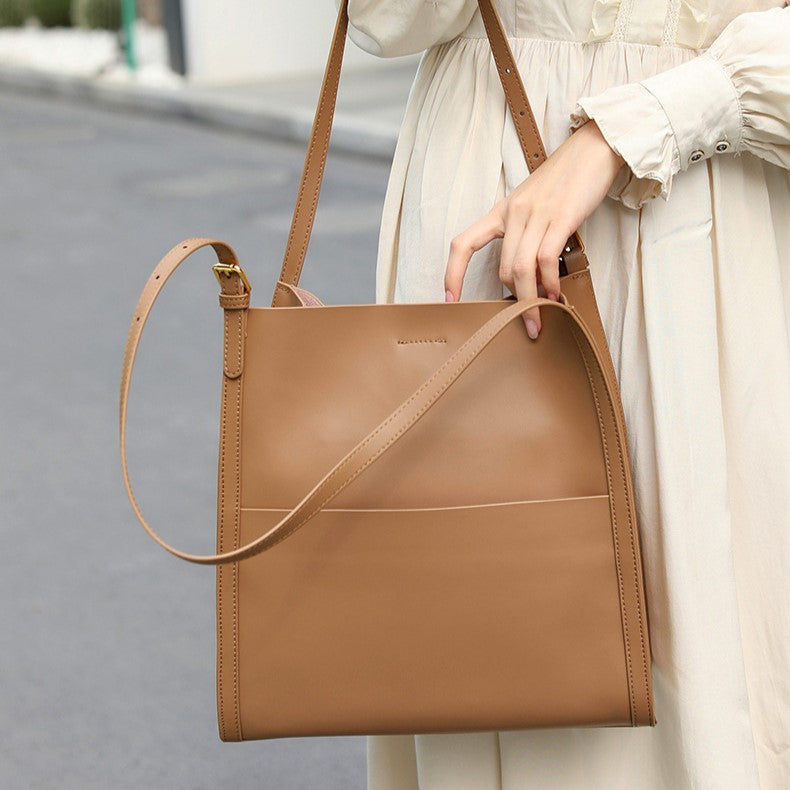 Camilla tote online