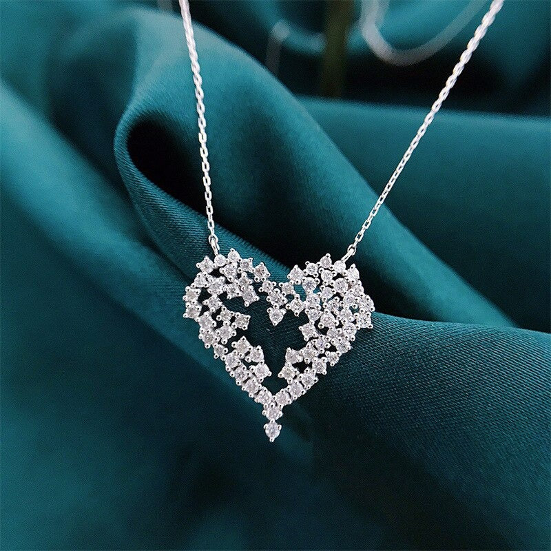 Glitzy Heartstrings Necklace